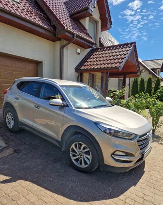 samochody osobowe Hyundai Tucson cena 79000 przebieg: 57000, rok produkcji 2016 z Tczew